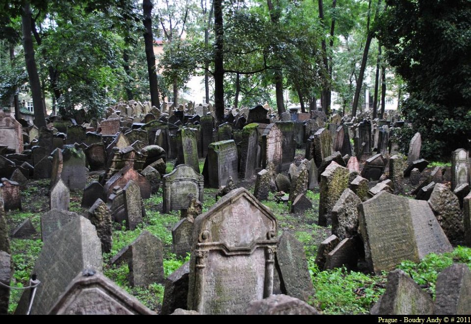 Prague - Cimetiere Juif 021
